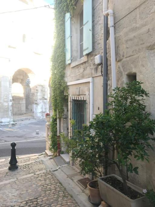 Appartement Face Aux Arenes Arlés Exterior foto